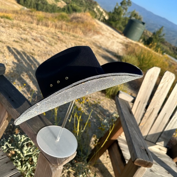Flawed - black Rhinestone cowboy hat - Picture 6 of 7